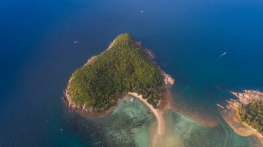 Havadan uçak adası Koh anne, koh Samui, Tayland yolundan üzerinde görünümü
