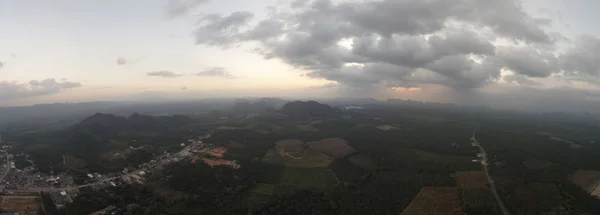 Mening Van Berg Van Panorama Thailand Met Sunrise Bewolkte Hemel — Stockfoto