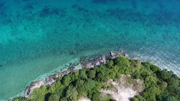 Aerial Drone View Beautiful Island Coastline Rocks Transparent Sea Water — Stock Photo, Image