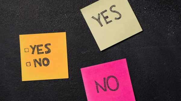 Sticky Notes Yes Boxes Blackboard — Stock Photo, Image