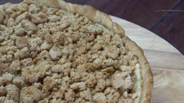 Freshly Baked Apple Pie Freshly Baked Apple Pie Straight Out — Stock Video
