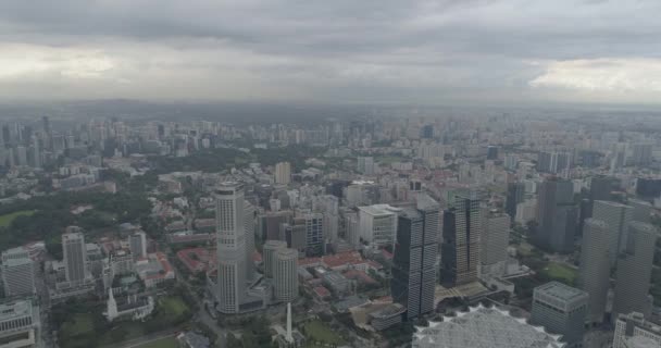 Вид Воздуха Сингапура Время Облачных Дневных Воздушных Съёмок Небоскребов Сингапура — стоковое видео