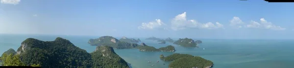 Piękny Widok Ang Thong National Marine Park Tajlandii Słoneczny Letni — Zdjęcie stockowe