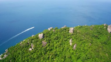 Tayland 'daki güzel Koh Tao adasının insansız hava aracı manzarası