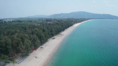 Phuket, Tayland 'daki tropikal Layan Sahili' nin insansız hava aracı görüntüsü
