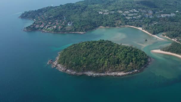 Veduta Aerea Drone Piccola Isola Vicino Alla Zona Tropicale Layan — Video Stock