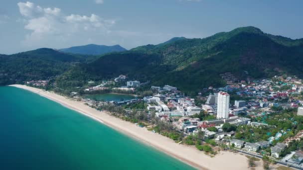 Drone Panoramiczny Widok Tropikalnej Plaży Phuket Tajlandia Patong — Wideo stockowe