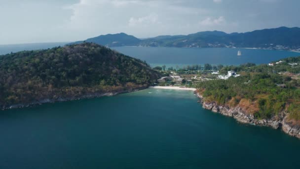Drone Panorámás Kilátás Trópusi Strand Phuket Thaiföld Freedom — Stock videók