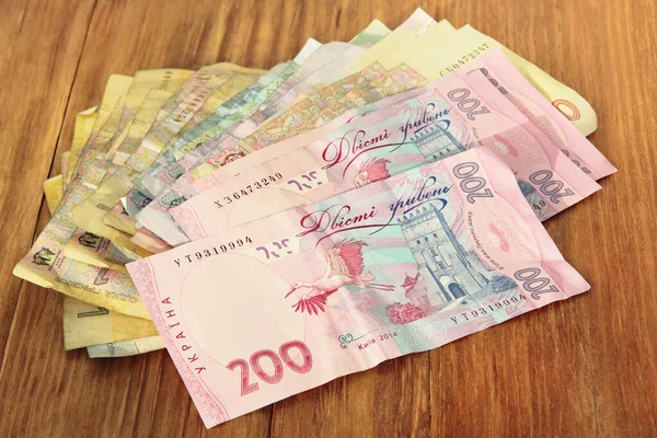 Различные Украинские Гривны Банкноты Деревянном Фоне Сделанные Крупным Планом — стоковое фото