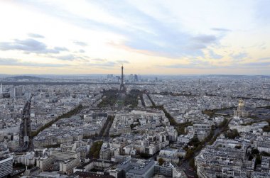 Paris. Fransa. Eyfel Kulesi ve panoramik şehir.