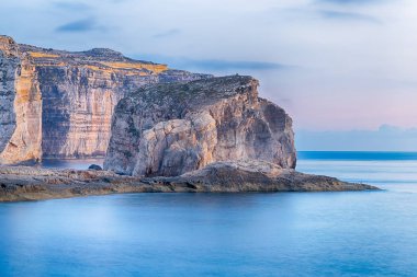 Dwejra koyu arka plan duvar kağıdı, Gozo, Malta olarak kullanarak mantar kaya