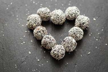 Lezzetli çikolata topları