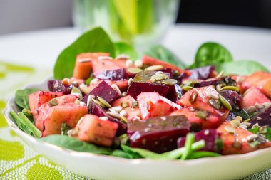 taze lezzetli salata