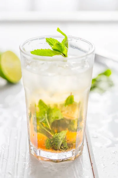 Fresh tasty cocktail — Stock Photo, Image