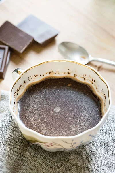 Schwarzer Kaffee in Tasse — Stockfoto