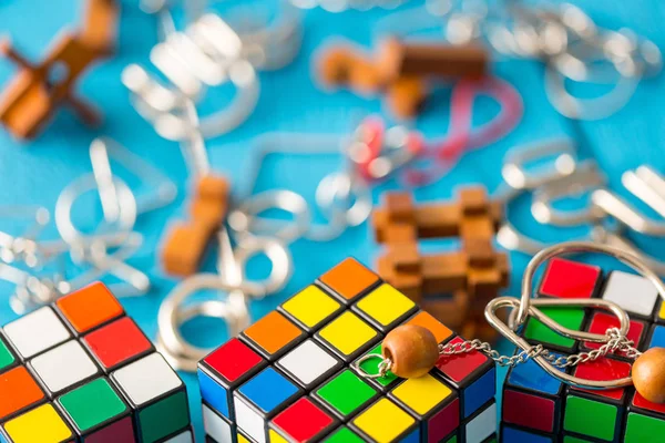 Rubiks küp arka plan üzerinde