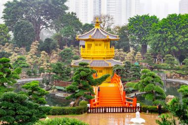 Golden Teak ahşap Pagoda