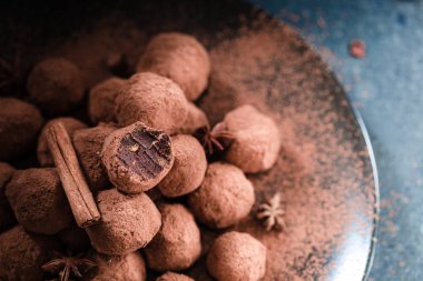 Lezzetli çikolata topları