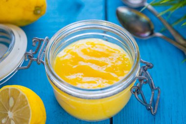 Kavanoz içinde Limon Lor