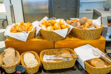 ev yapımı ekmek hasır sepetleri