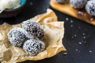 Lezzetli çikolata topları