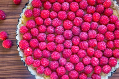 Ahududu ile taze tart 