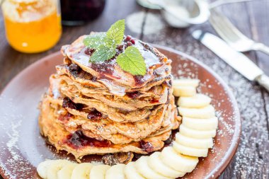 Sağlıklı yulaf krepleri