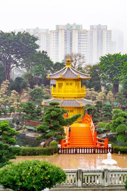 Golden Teak ahşap Pagoda