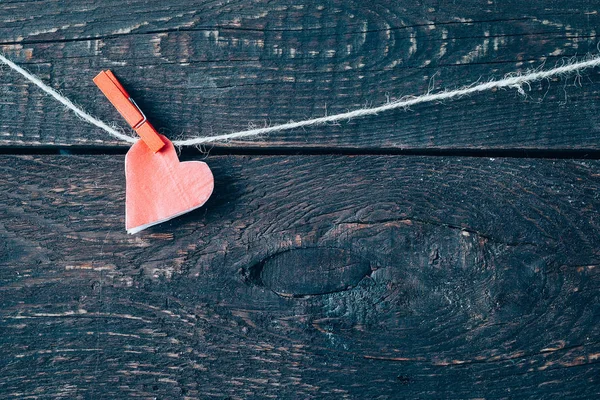 Καρδιά στην ξύλινη σανίδα — Φωτογραφία Αρχείου