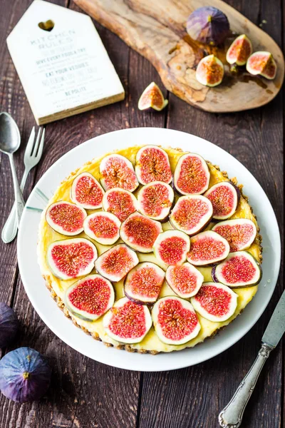 Ev yapımı lezzetli incir pastası