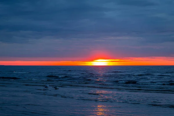 明るい海の夕日 — ストック写真