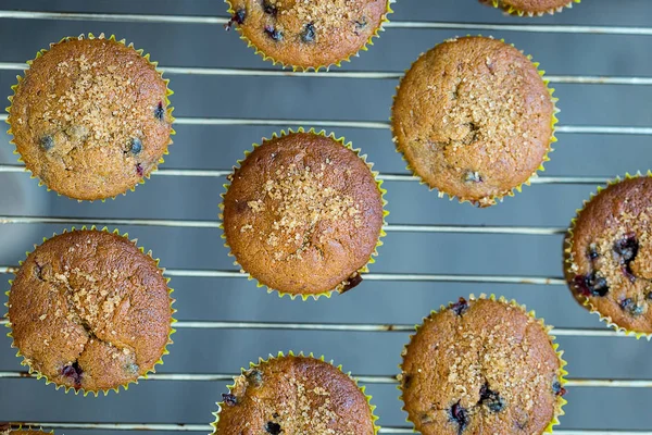 Banánové muffiny s ovocem a medem — Stock fotografie