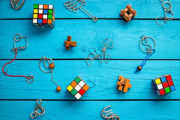 Rubiks küp arka plan üzerinde