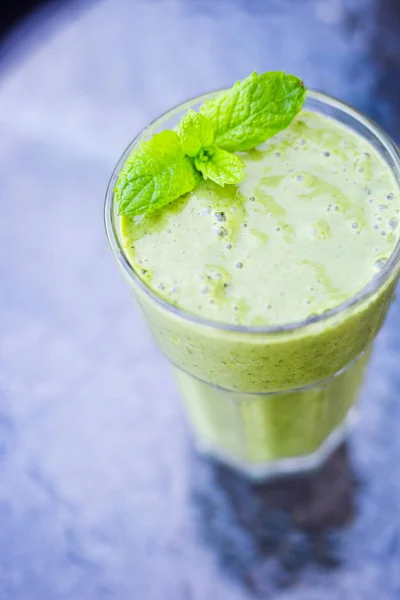 Detox drink in glass — Stock Photo, Image