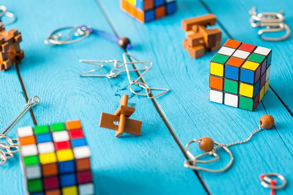 Rubiks küp arka plan üzerinde