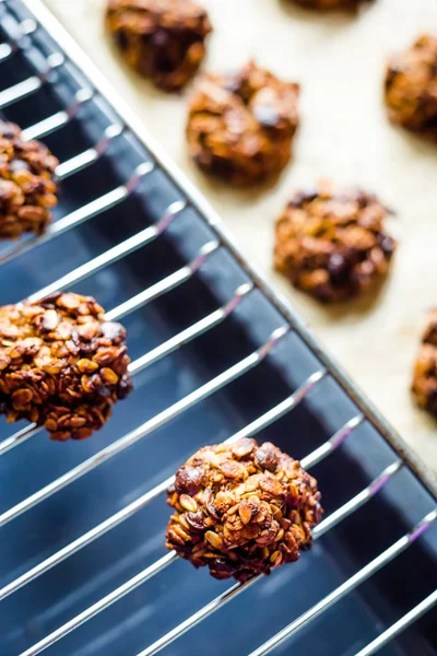 Biscoitos caseiros de aveia — Fotografia de Stock