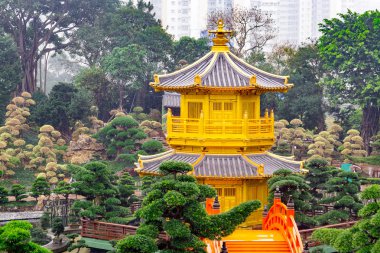 Golden Teak ahşap Pagoda