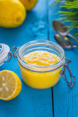 Kavanoz içinde Limon Lor