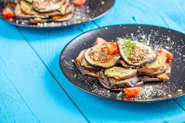 Vegan lasagne met gepofte aardappel — Stockfoto