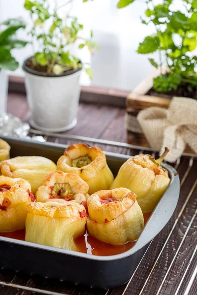 Pimentos caseiros com carne — Fotografia de Stock