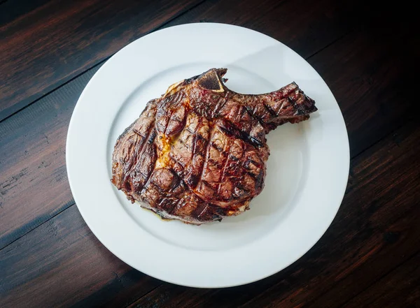 Carne grelhada grande — Fotografia de Stock