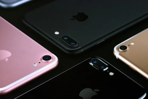 iPhone 7 Apple bilgisayarlar Web sitesinde
