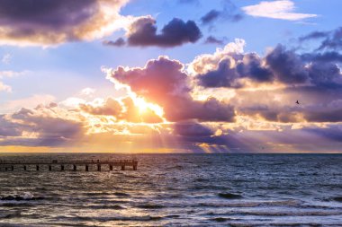Günbatımında Baltık Denizi tatil Palanga, Litvanya