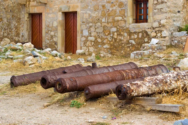 Fortezza Castle, Rethymno, Girit'te savunma silahları