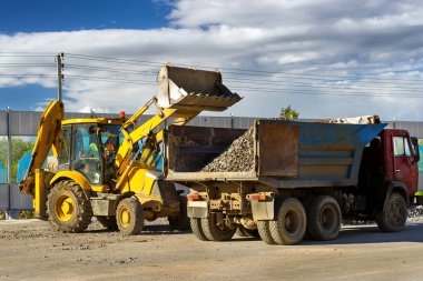 Traktör kamyon, inşaat yan yol yol yükler