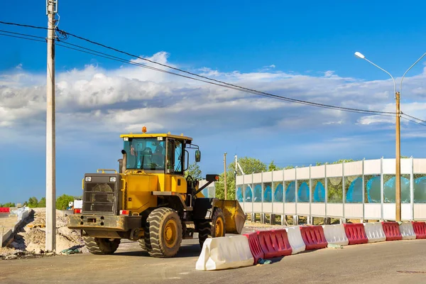 Buldozer kova inşaat yüksek hızlı yol ile