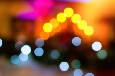 Şenlikli yeni yıl ve Noel arka plan bokeh