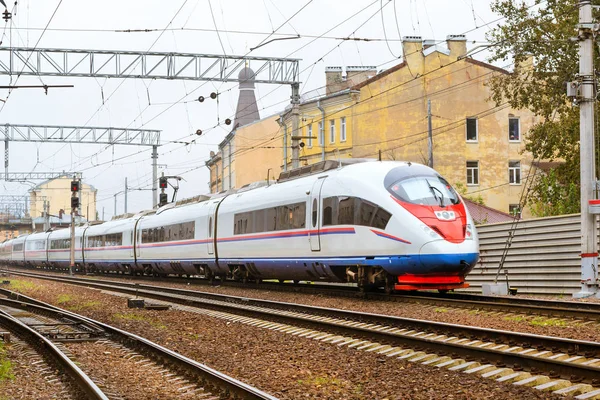 Comboio híbrido-elétrico de alta velocidade Sapsan, Rússia — Fotografia de Stock