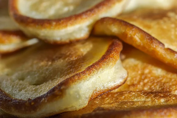 Krep yerken üzerine bir tabak yakın çekim çeşitli