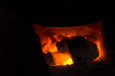 Sanat yaratmak için şömine ve arka plan görüntü